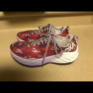 hoka one one clayton 2 kona